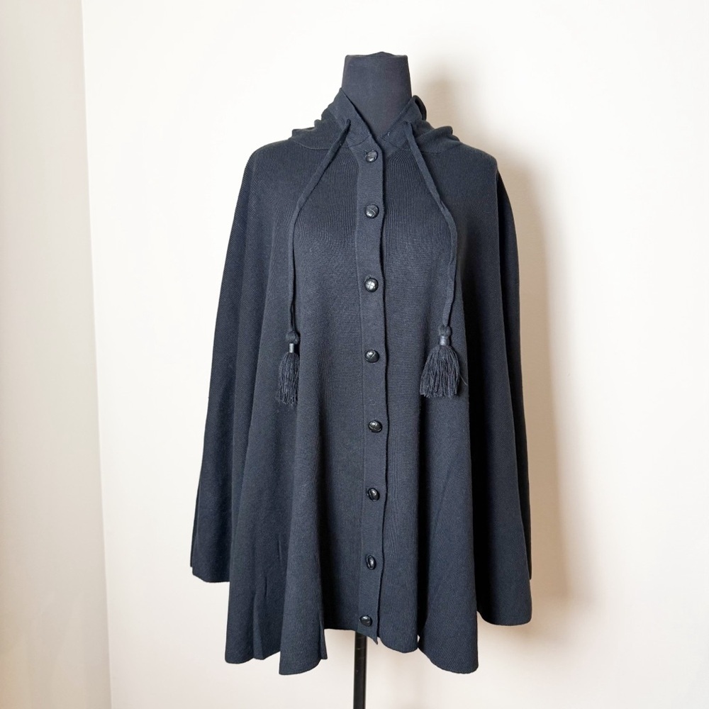 Patricia Nash Women's Hooded and Buttoned Front Cape One Size - Picture 7 of 13
